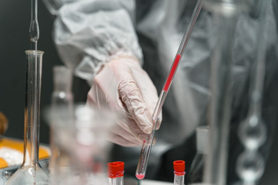 基于密码技术的大模型安全防护体系研究
